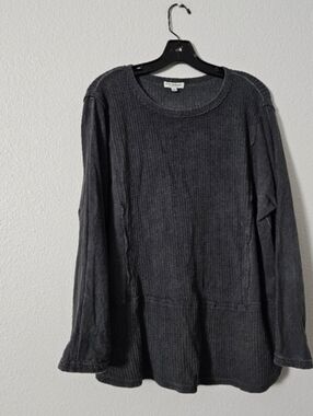 EARTHBOUND Charcoal Crewneck  Sweater Sz L